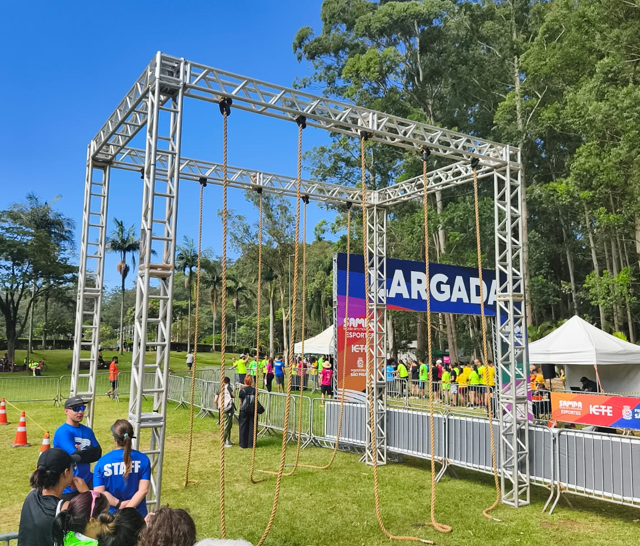 Sampa Saúde em Movimento 2026 abre vagas gratuitas para corrida de obstáculos e caminhada no CE Tietê